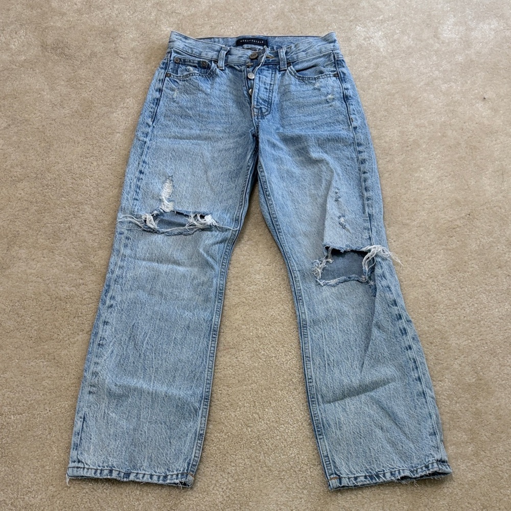 Aeropostale 000 Short Baggy Light Wash Distressed Jeans